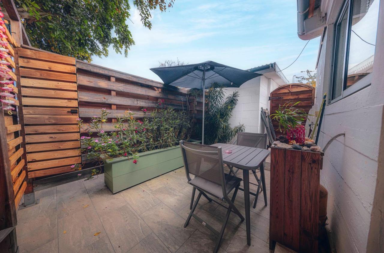 Studio Cassia En Rdj Proche Lagon De L'Ermitage Saint-Gilles Les Bains Exterior photo